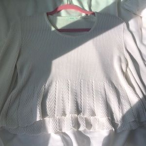 White long sleeve kind of cropped top